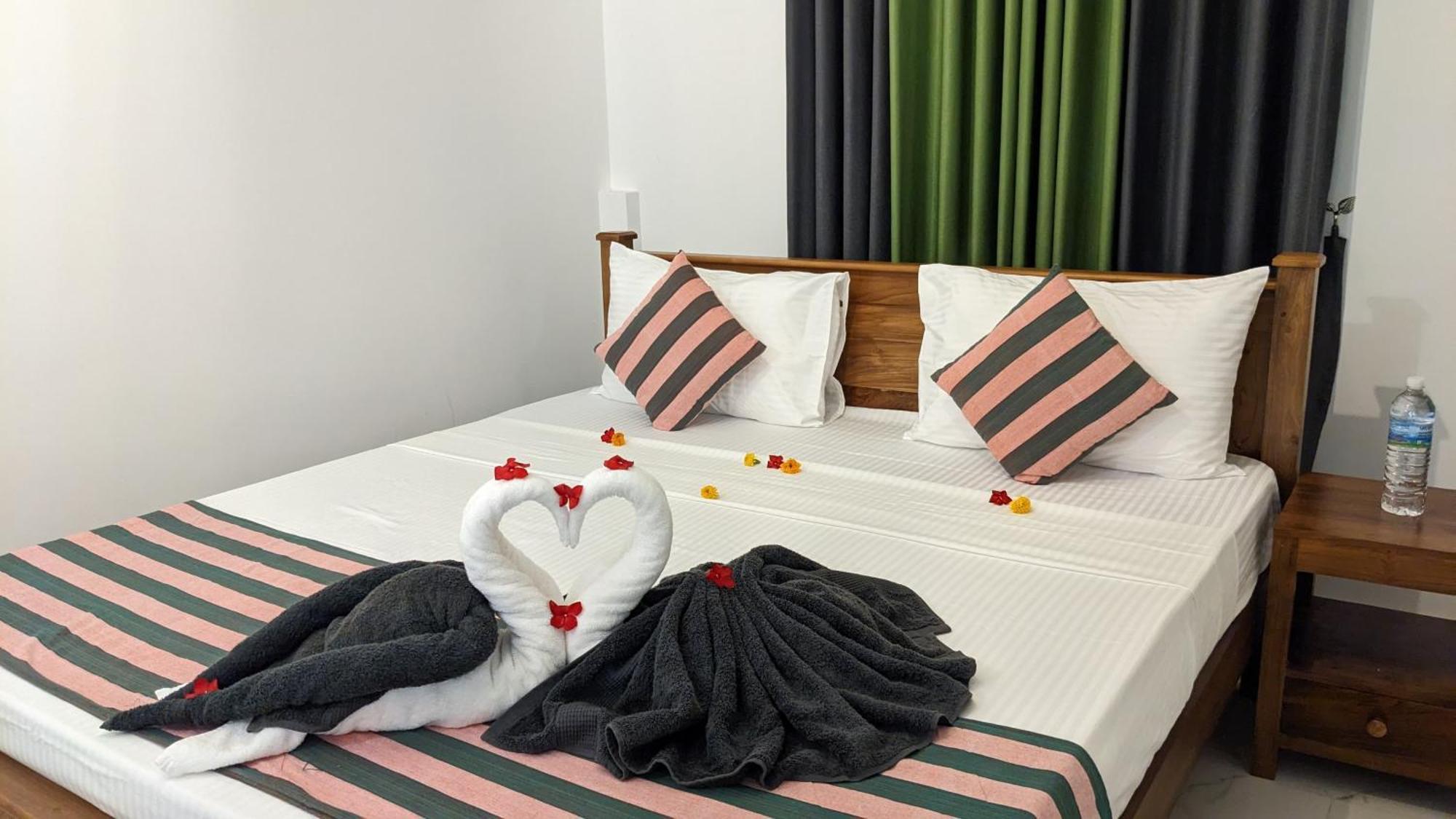 Star Beach Villa Tangalle Exterior photo